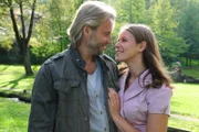 Michael (Erich Altenkopf, l.); Gitti (Kathleen Fiedler, r.)