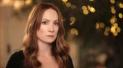 Angela (Joanne Froggatt).