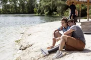 Elias (Stefan Ruppe, l.); Ben (Philipp Danne, r.)