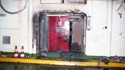 Nachdem ein brennendes Schiff mitten in Skagerak gestrandet ist, stehen die Behörden in Dänemark, Norwegen und Schweden plötzlich vor einem grenzüberschreitenden Mordfall.
