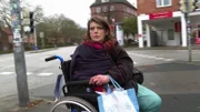 Steffi verlor ihr rechtes Bein, nachdem sie sich Kokain mit einer verunreinigten Nadel spritzte.