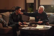 Nick Torres (Wilmer Valderrama, l.); Leroy Jethro Gibbs (Mark Harmon, r.)