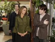 Bevor er ins Licht gehen kann, will Lucas Marston (Christian Campbell, r.) unbedingt noch mit zwei Freunden in Kontakt treten und bittet Melinda (Jennifer Love Hewitt, M.) und Eli James (Jamie Kennedy, l.), ihm dabei behilflich zu sein ...