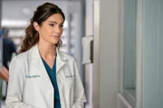 Janet Montgomery (Dr. Lauren Bloom).