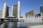 Toronto, Ontario ist Kanadas größte Stadt, eine kultivierte moderne Metropole am nordwestlichen Ufer des Ontariosees.