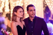 Noa Hamilton (Nathalie Kelley) und Daniel Garcia (Victor Rasuk)