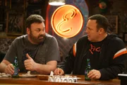 Mott (Christopher Brian Roach), Kevin Gable (Kevin James, r.)