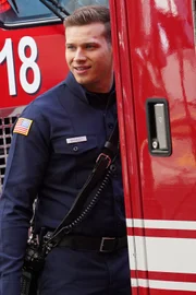 Buck (Oliver Stark)