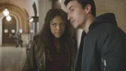 Kann Gabe (Huw Collins, r.) Danny (Jaime Lee Kirchner, l.) die entscheidenden Informationen für den Fall liefern?