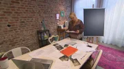 Um Renates größten Wunsch zu erfüllen, begibt sich Julia Leischik auf eine spannende Suche in die Vergangenheit quer durch Deutschland ...