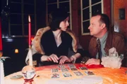 Sophie Roiss (Natascha Kaminski), Martin Weinek (Fritz Kunz).