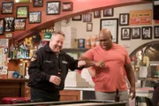 Kyle Gable (Gary Valentine), Tyrone 'Goody' Goodman (Leonard Earl Howze, r.)