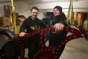 Power Bikes-Gründer Uwe Hoppe und Mechaniker Christopher Dombek