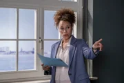 Ella Hansen (Oceana Mahlmann), die neue Chefin der SOKO Hamburg, bringt mit ihren Fragen die Ermittler auf eine Idee.
