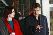 L-R: Kate (Stana Katic) und Richard (Nathan Fillion)