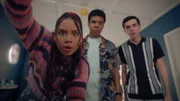 v.li.: Lila Gray (Izellah Connelly), Nori Harlow (Noah Akhigbe), Ellis Grouch (Ryan Yeates)