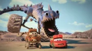 Vorne: Lightning McQueen (r.) und Mater (l.)