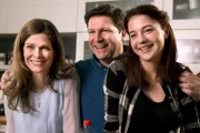 Die Kandidatinnen dieser Sendung: Die Schlagersängerin und Moderatorin Christin Stark (l.) und die Popsängerin Leony (r.).