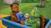 Harriet und Bea haben ganz andere Vorstellungen von einer Rennmaschine als ihre beiden großen Brüder.