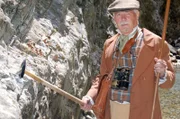 Hans Peter Schönlaub als historischer Geologe.