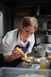Sarah Hallmann, Küchenchefin im Hallmann und Klee in Berlin.