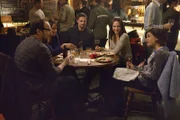 Ist die Auseinandersetzung mit Liam wirklich vorbei? (v.l.n.r.) JT (Austin Basis), Tess (Nina Lisandrello), Vincent (Jay Ryan), Cat (Kristin Kreuk) und Heather (Nicole Gale Anderson) ...