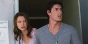 Elaine (Scottie Thompson) und Jarrod (Eric Balfour) können sich nicht erklären, was gerade passiert...Elaine (Scottie Thompson) und Jarrod (Eric Balfour) können sich nicht erklären, was gerade passiert...
