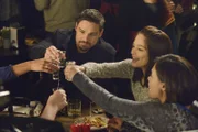 Haben sie Liam besiegt? (v.l.n.r.) Vincent (Jay Ryan), Cat (Kristin Kreuk) und Heather (Nicole Gale Anderson) ...