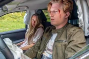 Veronika Ernst und Samuel Thaler haben einen Unfall.