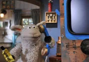Wolle will seinen Drachen basteln und stellt fest, dass ihm der Klebstoff ausgegangen ist. Gottlob ruft Finchen an...