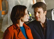 Im Verlauf der Ermittlung erfährt Castle (Nathan Fillion, r.), welchen persönlichen Verlust Kate Beckett (Stana Katic, l.) zu verkraften hatte ...