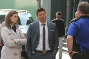 BU: Special Agent Seeley Booth (David Boreanaz) und Dr. Temperance "Bones" Brennan (Emily Deschanel)BB: siebte Staffel, OT: The Warrior in the Wuss Bones VII Ep 10_08