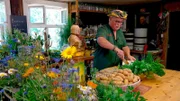 Regionale Spezialitäten sind beliebt wie nie zuvor. Holunderblüte auf Beelitzer Spargel, Aal aus der Oberen Havel oder Quark mit Leinöl aus dem Spreewald. Doch welche Spezialität ist die Beliebteste? Eine Schlemmerreise durch Brandenburg. Foto: Kartoffeln aus der Uckermark.