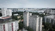 Plattenbauten sind DIE Klassiker unter den Bausünden. In Berlin, sowohl im ehemaligen Osten als auch Westen, gibt es Unmengen von ihnen zu bewundern.