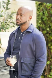 Taye Diggs (Billy Baker).