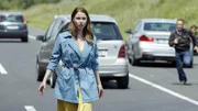 Als eine scheinbar verwirrte junge Frau (Eva-Maria May) mitten auf die Autobahn gestoßen wird, versuchen Semir (Erdogan Atalay) und Alex (Vinzenz Kiefer) sie zu retten...