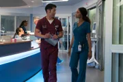 CHICAGO MED -- "Nothing to Fear" Episode 302 -- Pictured: (l-r) Brian Tee as Ethan Choi, Yaya DaCosta as April Sexton.
