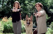 Kommissar Rex "Wenn Kinder sterben wollen". Im Bild: Elke Winkens, Rex, Alexander Pschill.