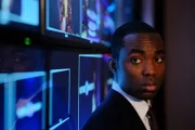 Paapa Essiedu als Isaac Turner