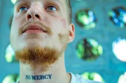 Mischa, ein junger Mann, der jetzt Frontsoldat ist