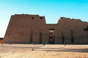 Der Totentempel von Ramses III. im ägyptischen Medinet Habu. Hier lassen sich noch Hinweise auf die möglichen Mörder von Ramses III. finden.