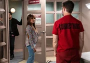 (v.l.n.r.) Cole Ellis (Giacomo Gianniotti); Max Mitchell (Vanessa Morgan); George Graham (Jason Priestley)