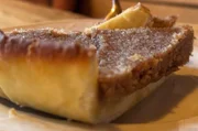 Beim Schweizer Salée de la Vallée handelt es sich, anders als man vermutet, nicht um einen salzigen, sondern um einen süßen Butterkuchen.