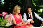 Marlene (Lucy Scherer, l.); Konstantin (Moritz Tittel, r.)