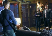 Als Zoe (Rachel Bilson, M.) sich mal wieder in Wades (Wilson Bethel, l.) Angelegenheiten einmischt und ausgerechnet Goerge (Scott Porter, r.) in seine Band schleusen will, bringt sie alles durcheinander ...