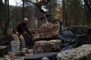 Auf Teichbauer Greg und seine Jungs warten gleich zwei ambitionierte Teichbauprojekte: ein verstopfter Teich in einem Rotwolf-Gehege und ein Vogelgehege, das dringend repariert werden muss ...
