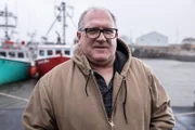 Derek Thomas ist Hummerfischer und Kapitän der "Never Ashore". Er operiert von Yarmouth, NS, aus und fährt durchschnittlich 18 Stunden lang rund 30 Meilen vor der Küste.