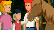 Bibi und Tina freunden sich mit Nick an. Er ist der Sohn des neu eröffneten Bootsverleihs am Mühlenbach.