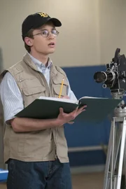 Adam Goldberg (Sean Giambrone)