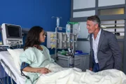 Ulf Neudeck (Robert Lohr) ist wütend auf Kaya Baum (Maya Haddad). Durch ihre angeblichen hellseherischen Fähigkeiten hat seine Frau wieder Hoffnung geschöpft, die seit langen Jahren verschwundene Tochter wiederzufinden.